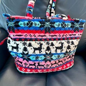 NWT SALE!  Super Soft Vera Nordic Multi-Color Purse with Reindeer Design